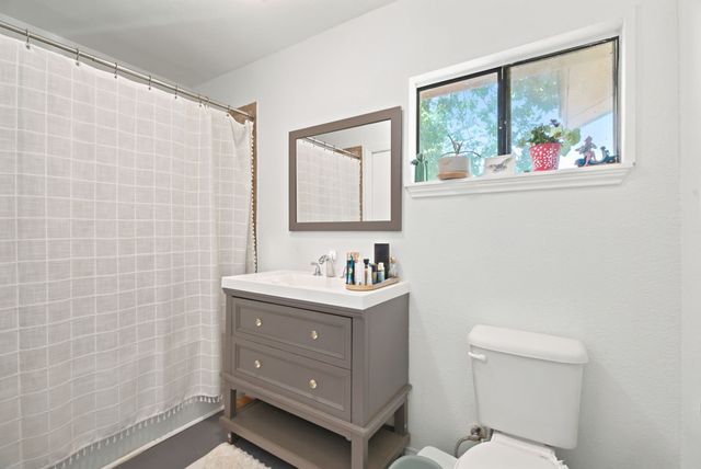 435 Horseshoe Trail W, Aledo, TX 76008