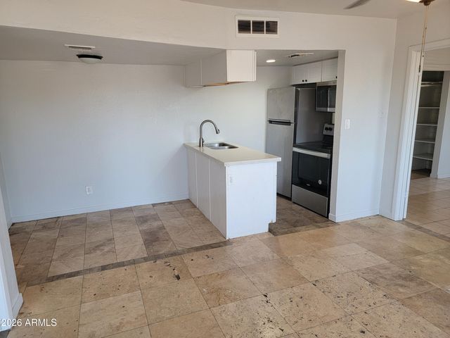 1001 N 32ND Avenue, Phoenix, AZ 85009