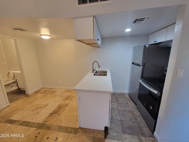 1001 N 32ND Avenue, Phoenix, AZ 85009