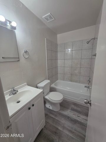 1001 N 32ND Avenue, Phoenix, AZ 85009