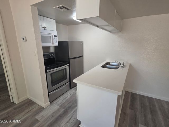 1001 N 32ND Avenue, Phoenix, AZ 85009