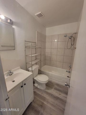 1001 N 32ND Avenue, Phoenix, AZ 85009