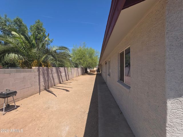 1001 N 32ND Avenue, Phoenix, AZ 85009