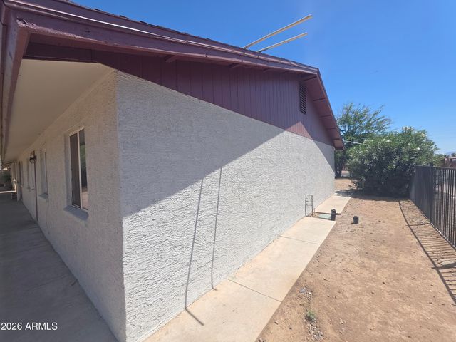 1001 N 32ND Avenue, Phoenix, AZ 85009