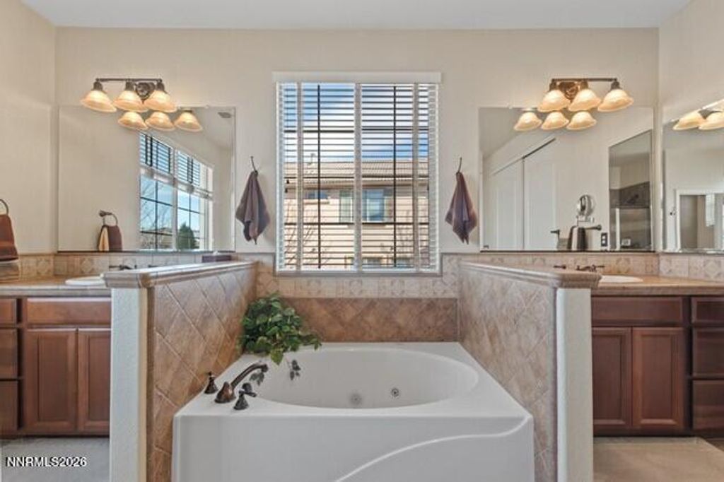 Image 25 of property listing at 7263 Fox Wood Lane, Sparks, NV 89436