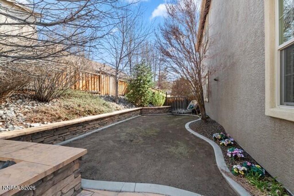 Image 32 of property listing at 7263 Fox Wood Lane, Sparks, NV 89436