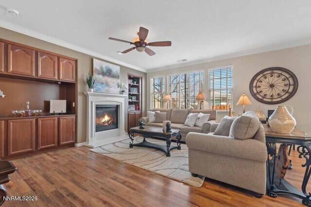 Image 8 of property listing at 7263 Fox Wood Lane, Sparks, NV 89436