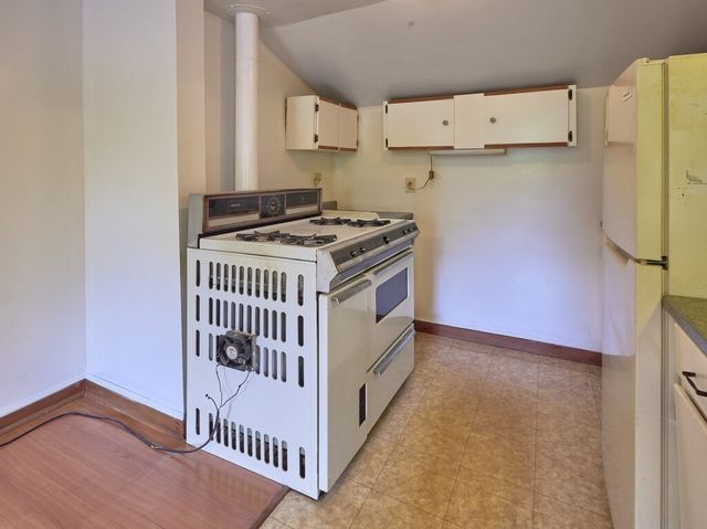453 Mendon St, Uxbridge, MA 01569