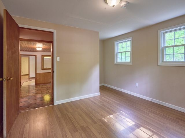 453 Mendon St, Uxbridge, MA 01569