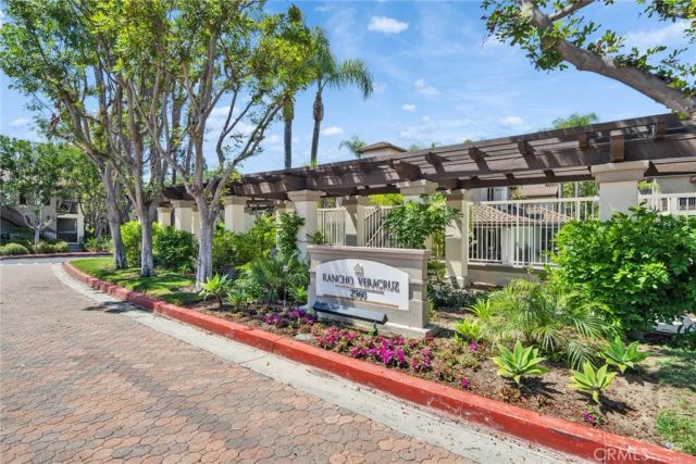 2960 Champion 209, Tustin, CA 92782