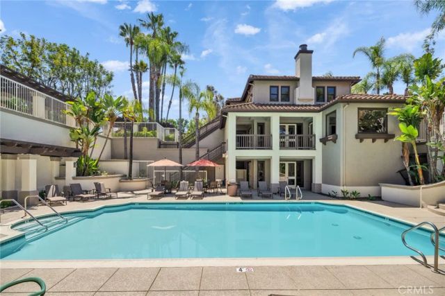 2960 Champion 209, Tustin, CA 92782
