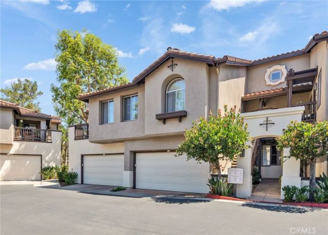 2960 Champion 209, Tustin, CA 92782