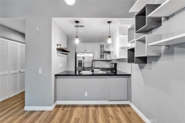 2960 Champion 209, Tustin, CA 92782