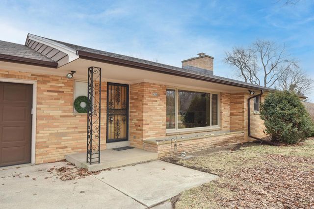 4260 N 163rd STREET, Brookfield, WI 53005