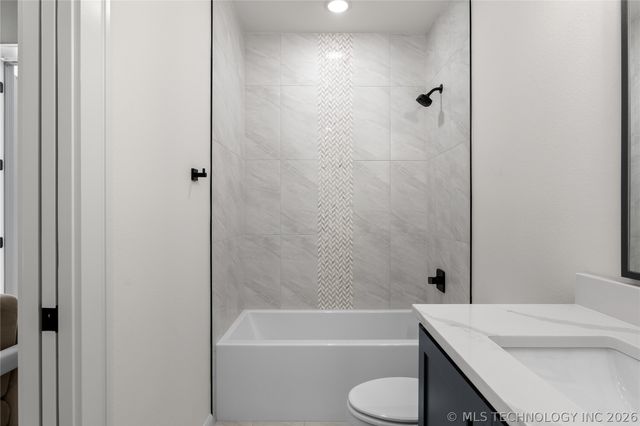 231 E 35th Place, Tulsa, OK 74105