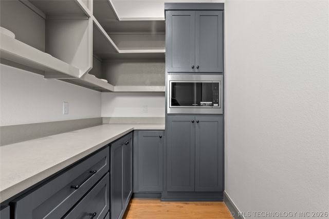 231 E 35th Place, Tulsa, OK 74105