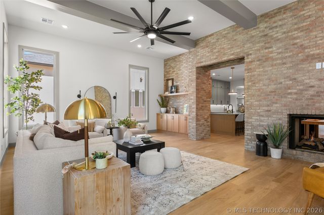 231 E 35th Place, Tulsa, OK 74105