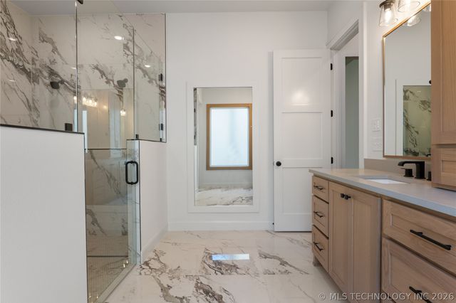 231 E 35th Place, Tulsa, OK 74105