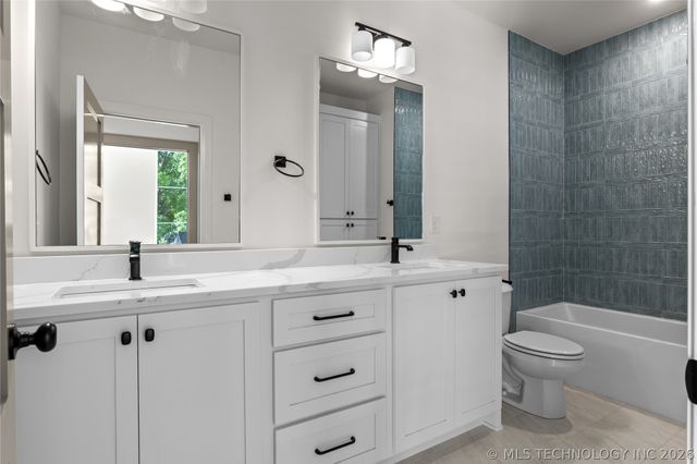 231 E 35th Place, Tulsa, OK 74105