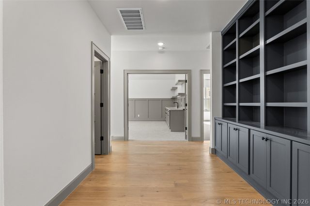 231 E 35th Place, Tulsa, OK 74105