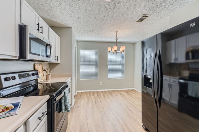 5855 Monroe Xing, Antioch, TN 37013