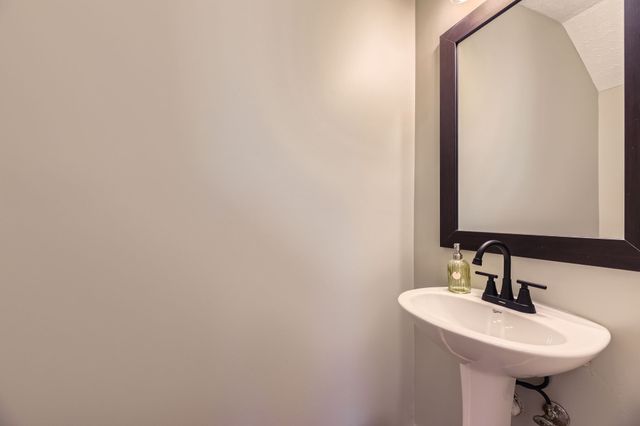 5855 Monroe Xing, Antioch, TN 37013