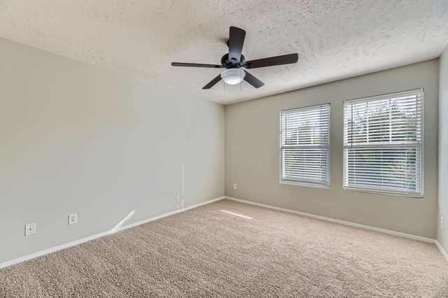 5855 Monroe Xing, Antioch, TN 37013