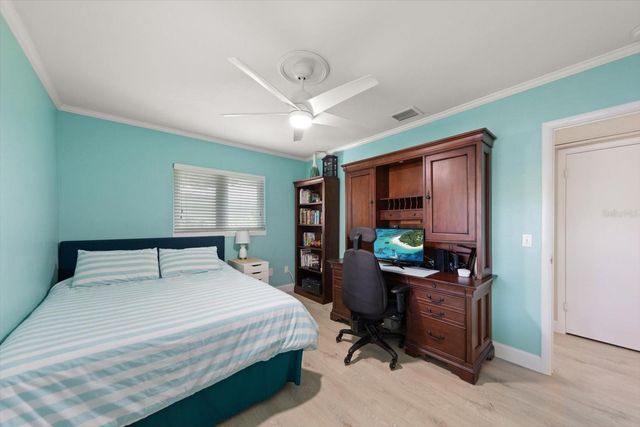 2139 LANAI AVENUE, Belleair Bluffs, FL 33770