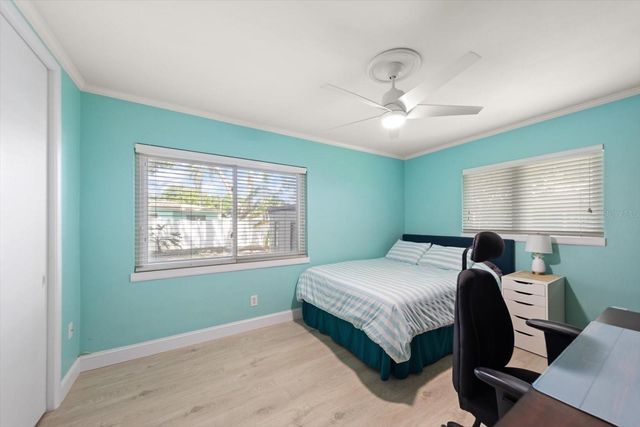 2139 LANAI AVENUE, Belleair Bluffs, FL 33770