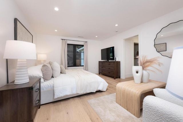 3231 Alameda De Las Pulgas, Menlo Park, CA 94025