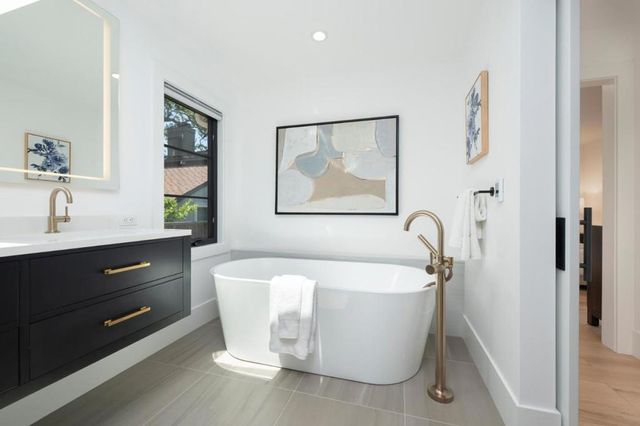 3231 Alameda De Las Pulgas, Menlo Park, CA 94025
