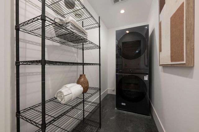 3231 Alameda De Las Pulgas, Menlo Park, CA 94025