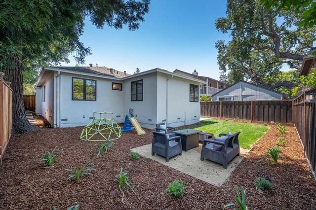3231 Alameda De Las Pulgas, Menlo Park, CA 94025