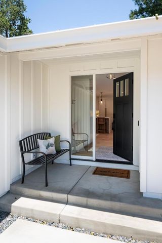 3231 Alameda De Las Pulgas, Menlo Park, CA 94025