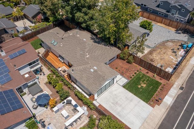 3231 Alameda De Las Pulgas, Menlo Park, CA 94025