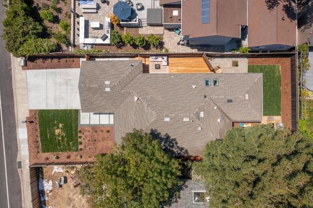 3231 Alameda De Las Pulgas, Menlo Park, CA 94025