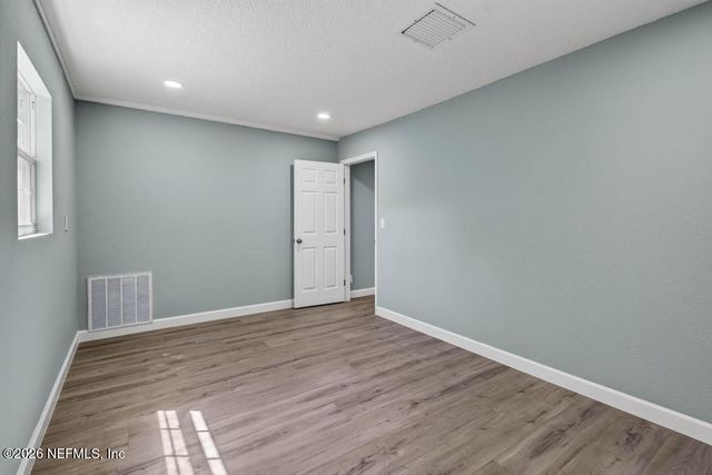 7427 JOHN F KENNEDY Drive W, Jacksonville, FL 32219