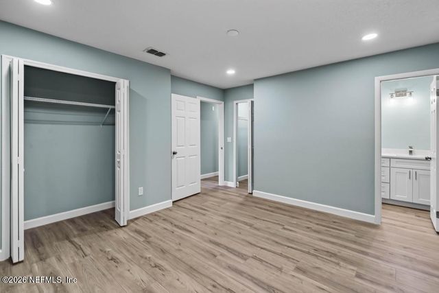 7427 JOHN F KENNEDY Drive W, Jacksonville, FL 32219