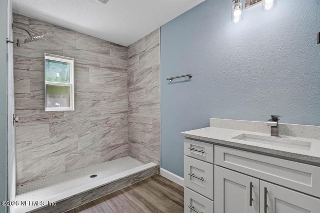 7427 JOHN F KENNEDY Drive W, Jacksonville, FL 32219
