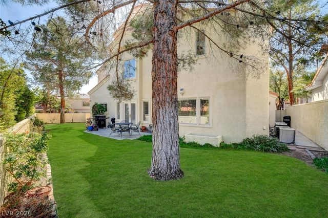 2136 Lookout Point Circle, Las Vegas, NV 89117
