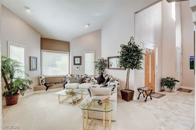 2136 Lookout Point Circle, Las Vegas, NV 89117