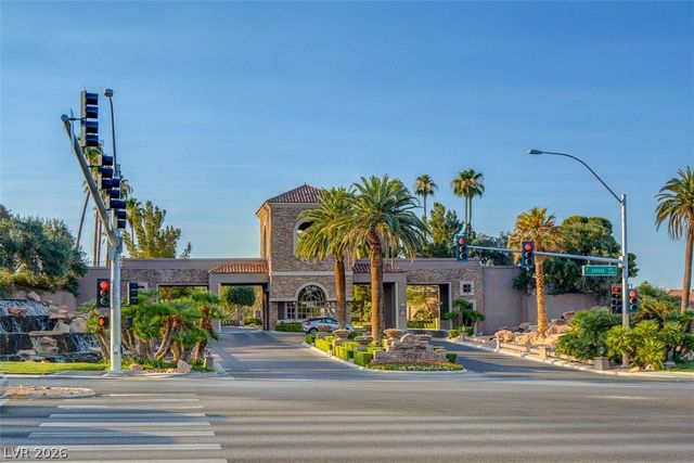 2136 Lookout Point Circle, Las Vegas, NV 89117