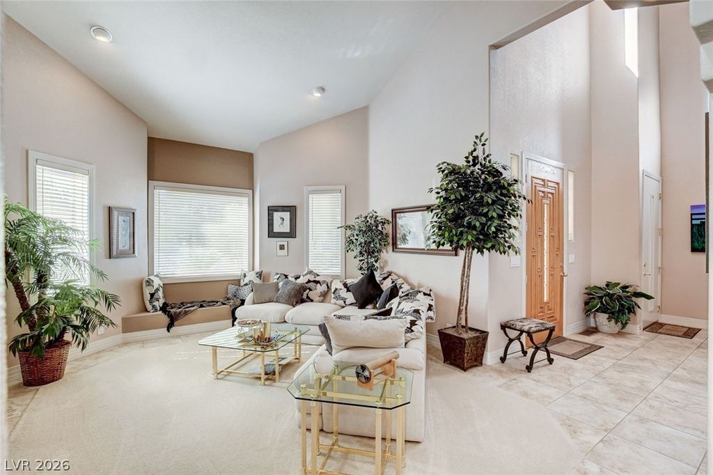 2136 Lookout Point Circle, Las Vegas, NV 89117 — photo 4