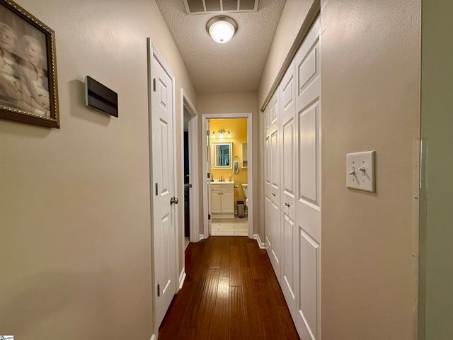 20 Lantern Lane, Greer, SC 29651