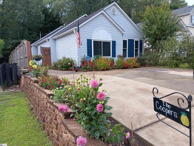 20 Lantern Lane, Greer, SC 29651