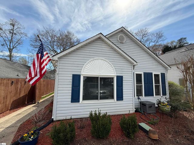 20 Lantern Lane, Greer, SC 29651