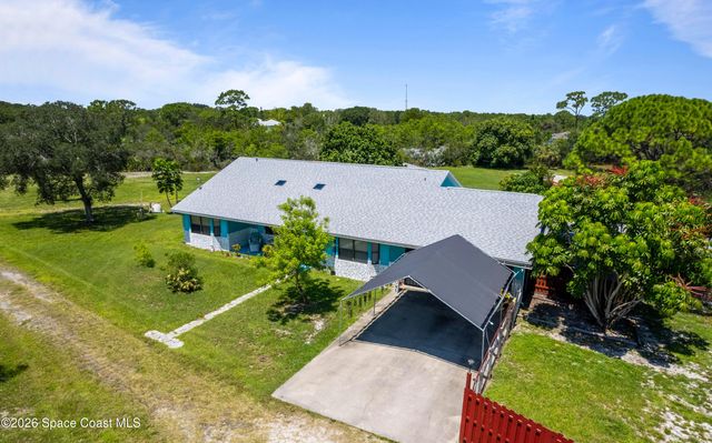 4720 Sand Point Road, Grant, FL 32949