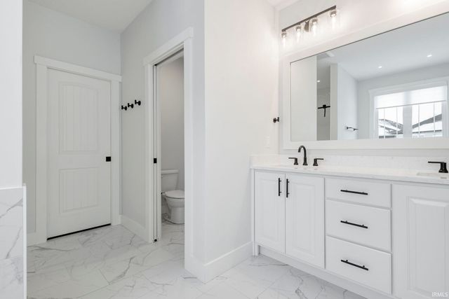 54628 Salem Farms Court, Osceola, IN 46561