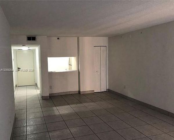 555 NE 15th Street 20E, Miami, FL 33132