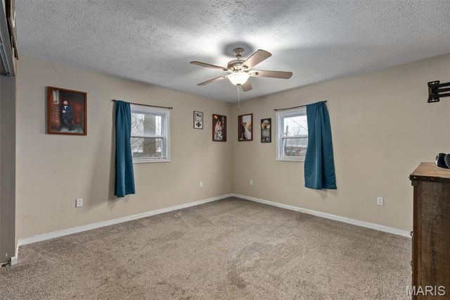 111 W 4th South Street, Mount Olive, IL 62069